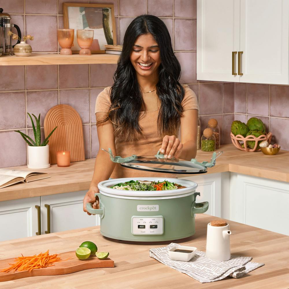 crock-pot-programmable-design-series-6-quart-cook-and-carry-slow-cooker-moonshine-l0 3f87b859-8171-37ea-b973-bcd7f8f2515e.jpg